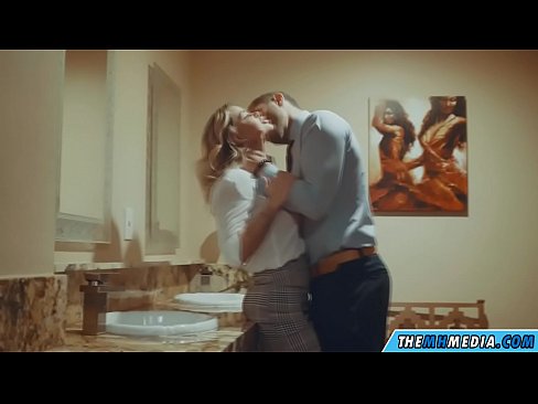❤️ Кад те прсата плавуша заведе у јавном тоалету ❌ Руски порно на sr.fullpornercom.ru ❌❤